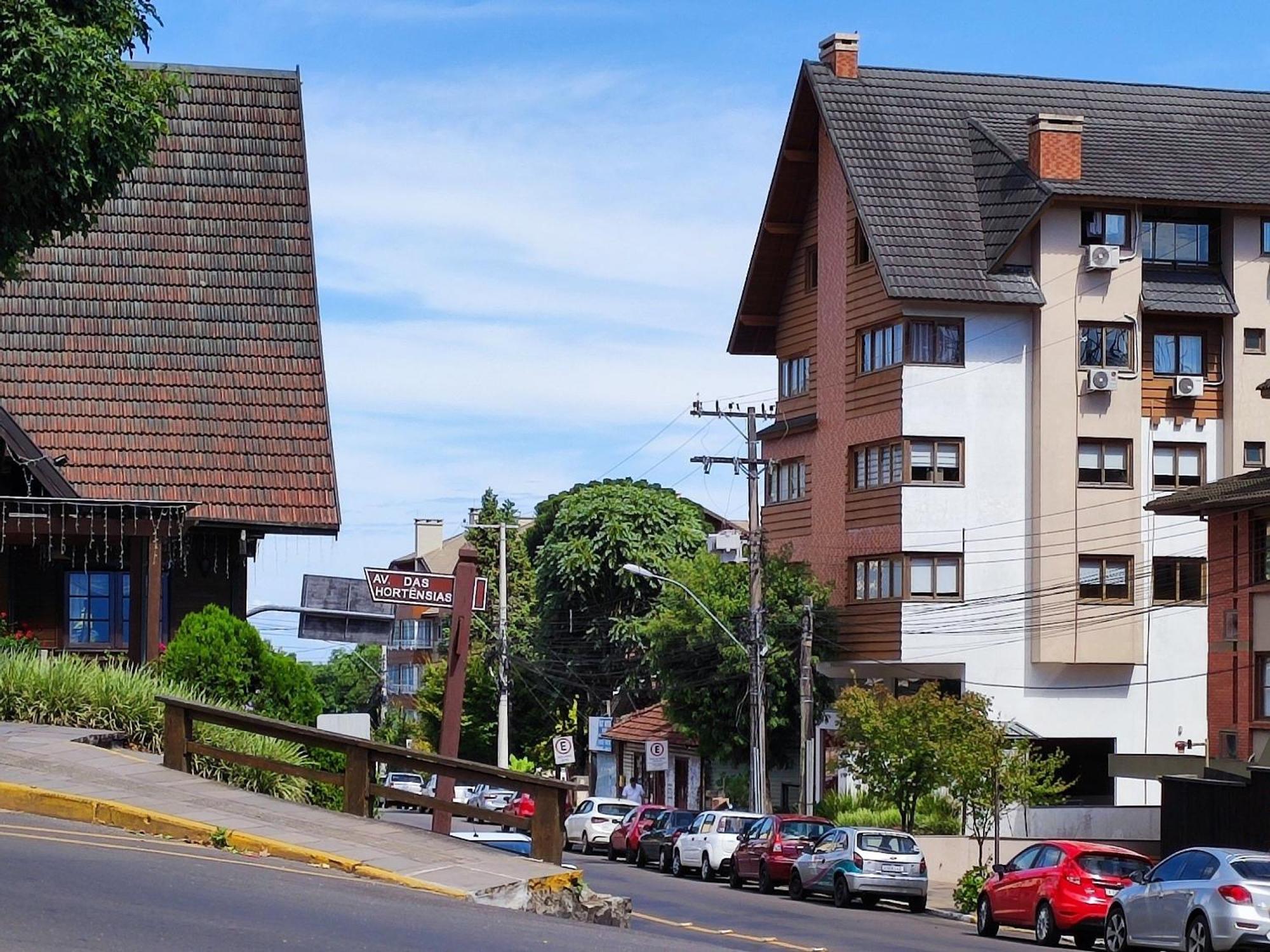 Solar Da Encosta 305 - Espaco E Conforto No Centro Apartamento Gramado